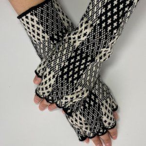 Coach Signature Knit Gloves & Mittens for Women